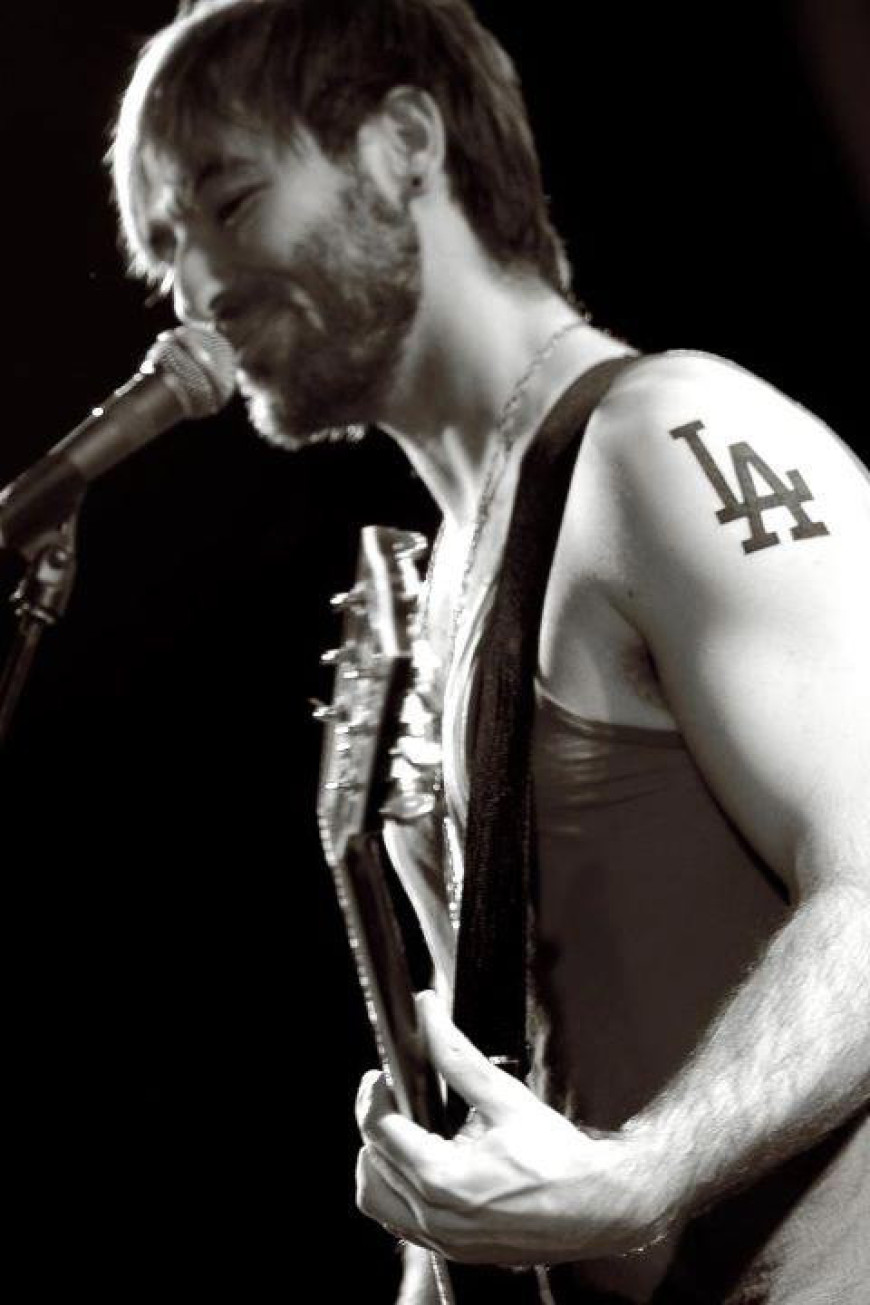 Ian Thomas McCulloch of Stonefeather Teaches at LessonFace.com