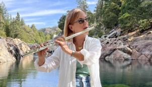 Traveling Flute Lady Kate Hicks